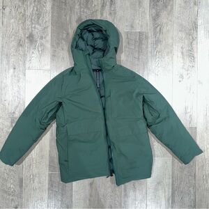 Men’s medium green lululemon puffer coat